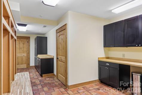 1072 Corsica Lane Saluda NC 28773