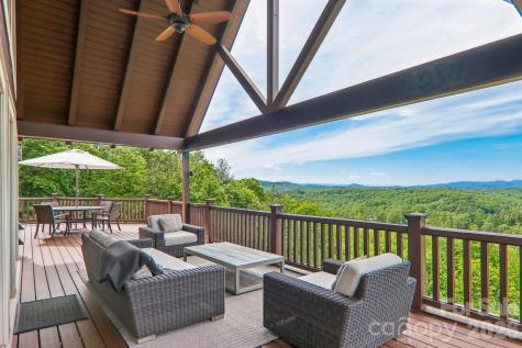 1072 Corsica Lane Saluda NC 28773