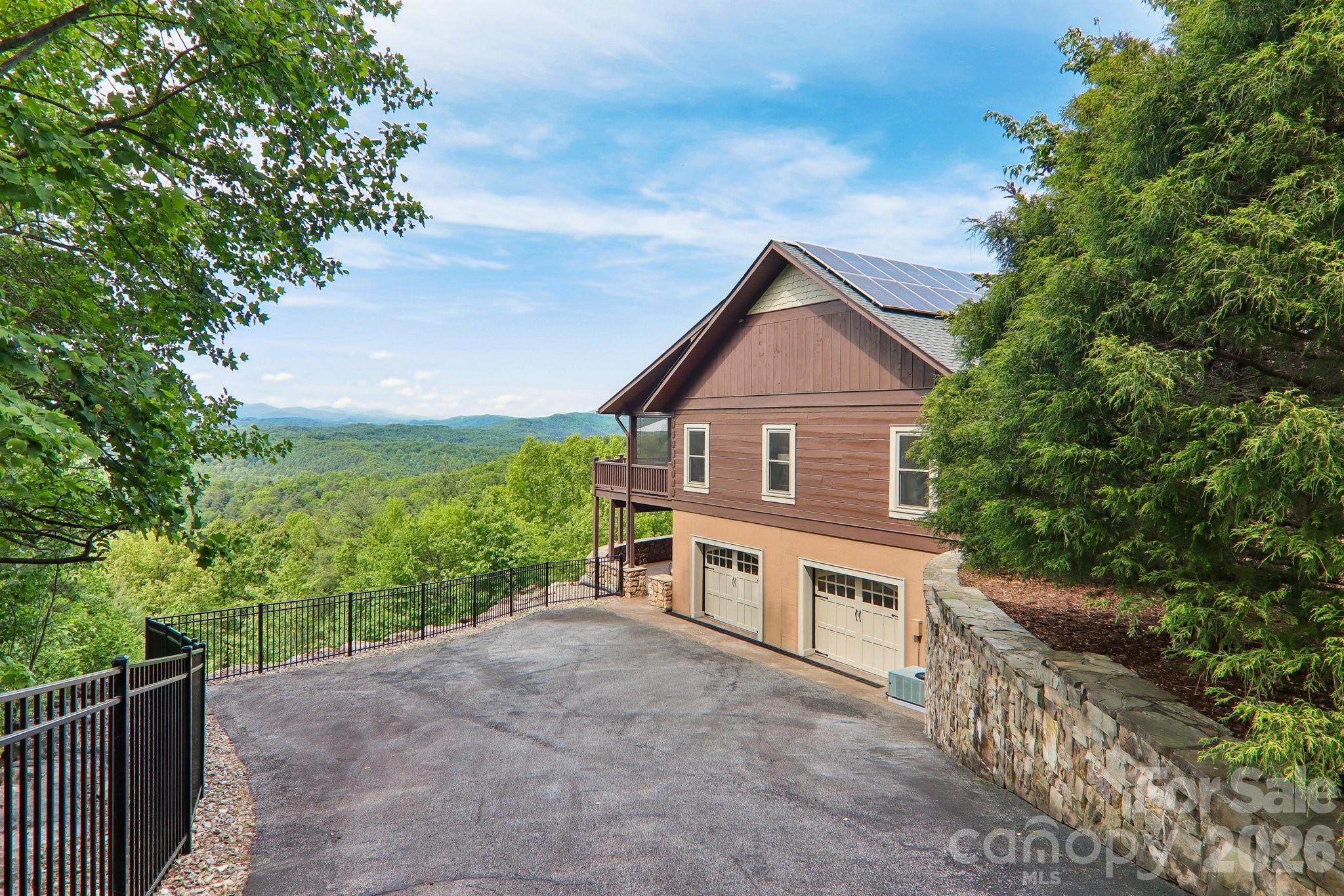 1072 Corsica Lane Saluda NC 28773