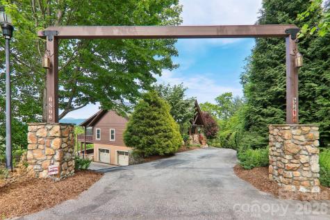1072 Corsica Lane Saluda NC 28773