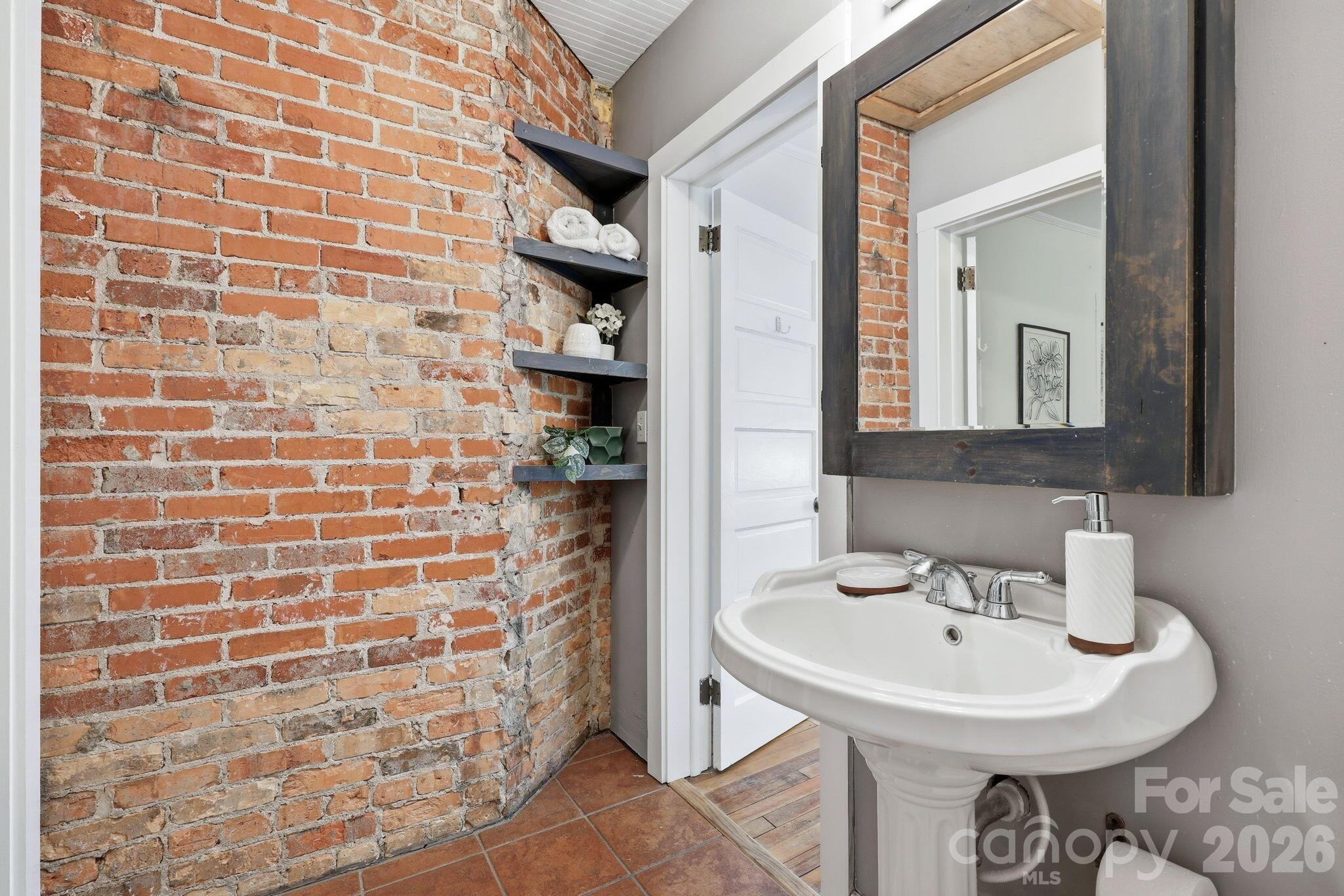 86 Annandale Avenue Asheville NC 28801
