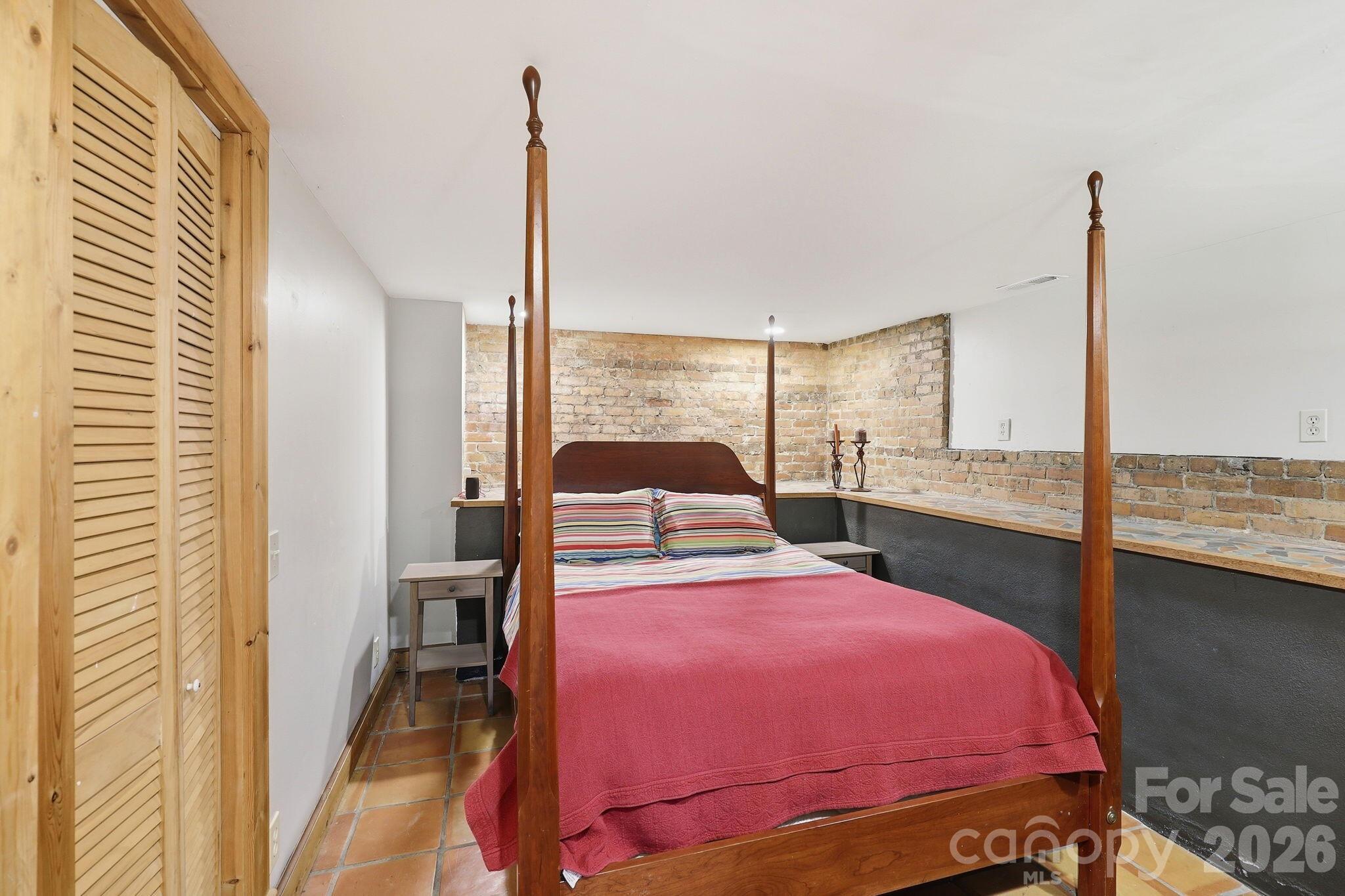 86 Annandale Avenue Asheville NC 28801