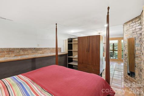 86 Annandale Avenue Asheville NC 28801