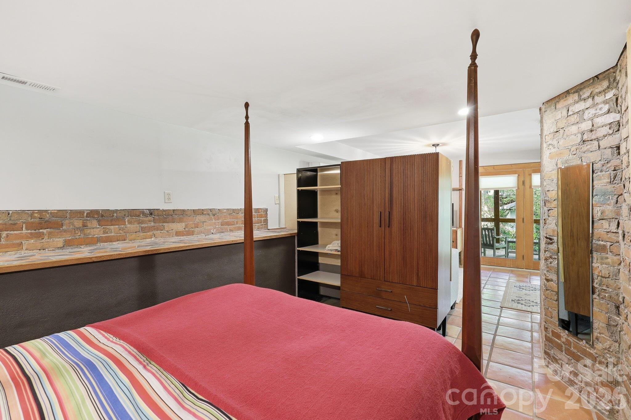 86 Annandale Avenue Asheville NC 28801