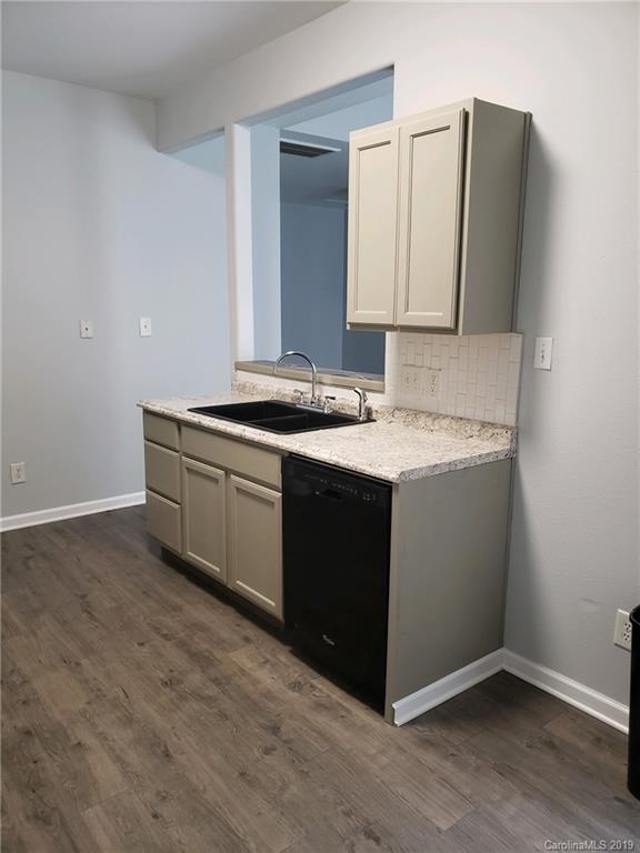 1721 Holliford Court Charlotte NC 28215