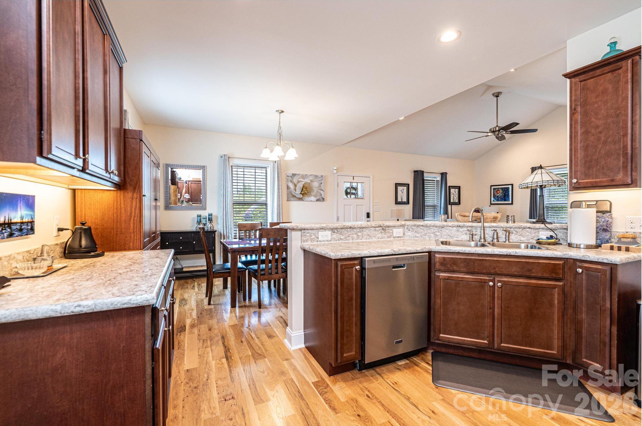 1092 33rd Avenue Loop NE Hickory NC 28601