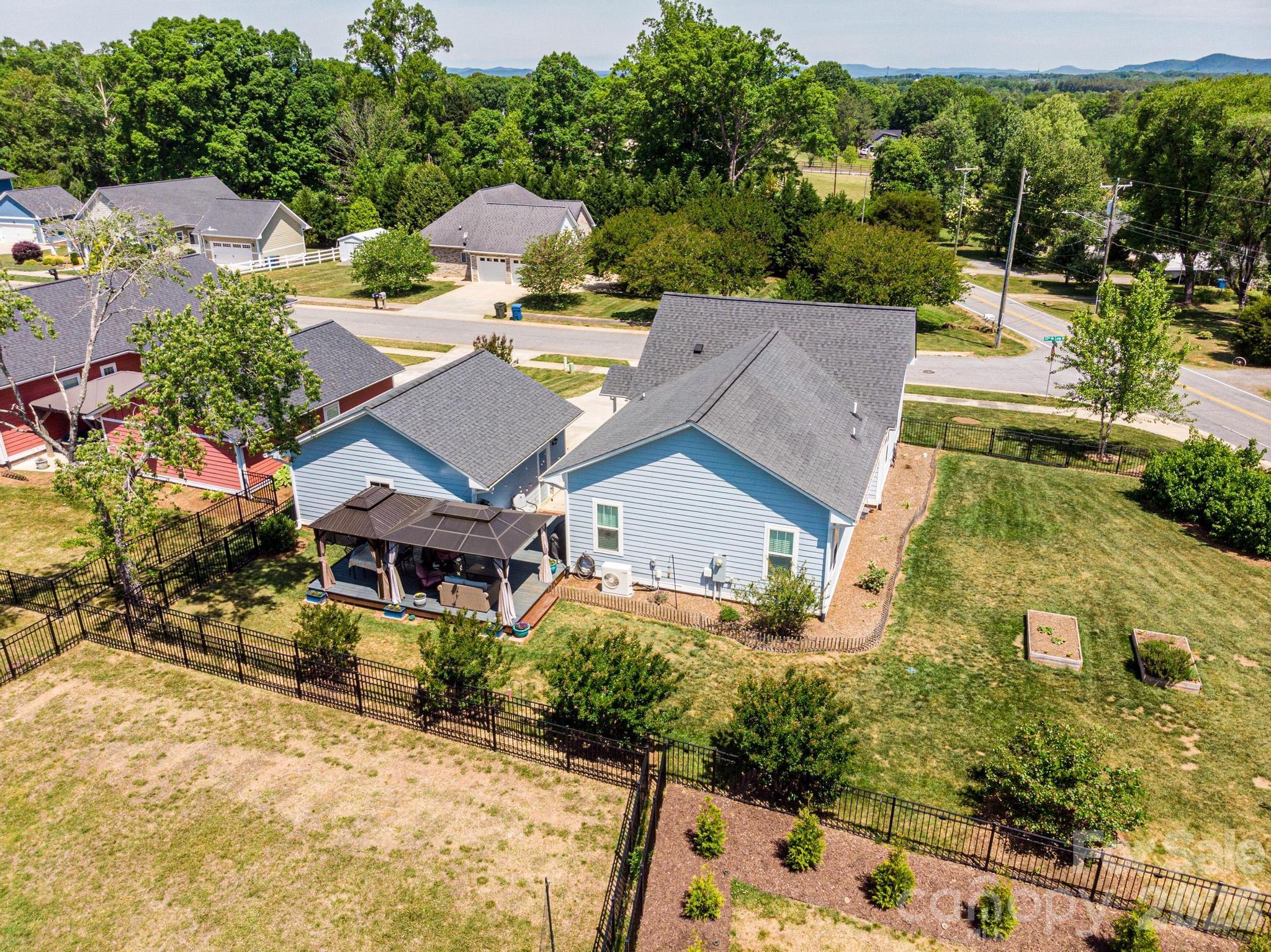 1092 33rd Avenue Loop NE Hickory NC 28601