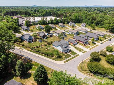 1092 33RD Avenue Loop NE Hickory NC 28601
