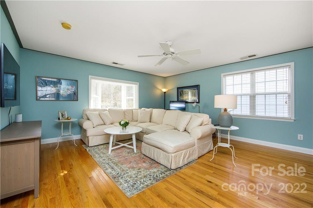 5514 Chalyce Lane Charlotte NC 28270