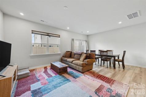 3132 Hutton Gardens Lane Charlotte NC 28269