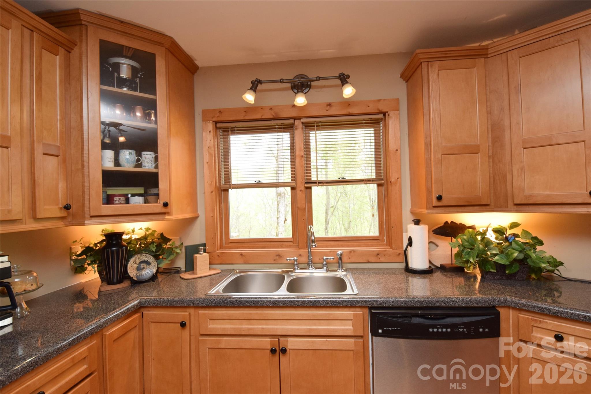 604 Croft View Drive Bakersville NC 28705