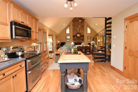 604 Croft View Drive Bakersville NC 28705