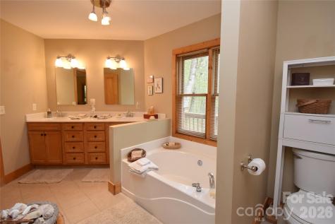 604 Croft View Drive Bakersville NC 28705