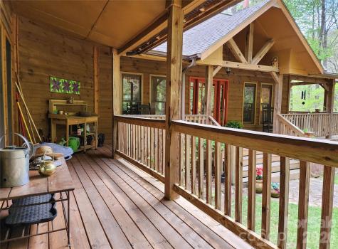 604 Croft View Drive Bakersville NC 28705