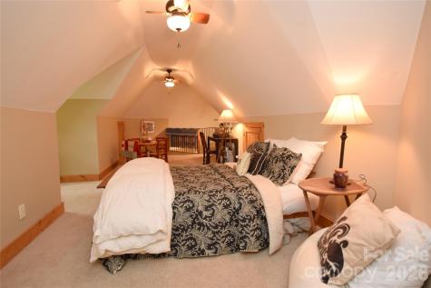 604 Croft View Drive Bakersville NC 28705