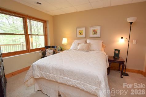 604 Croft View Drive Bakersville NC 28705