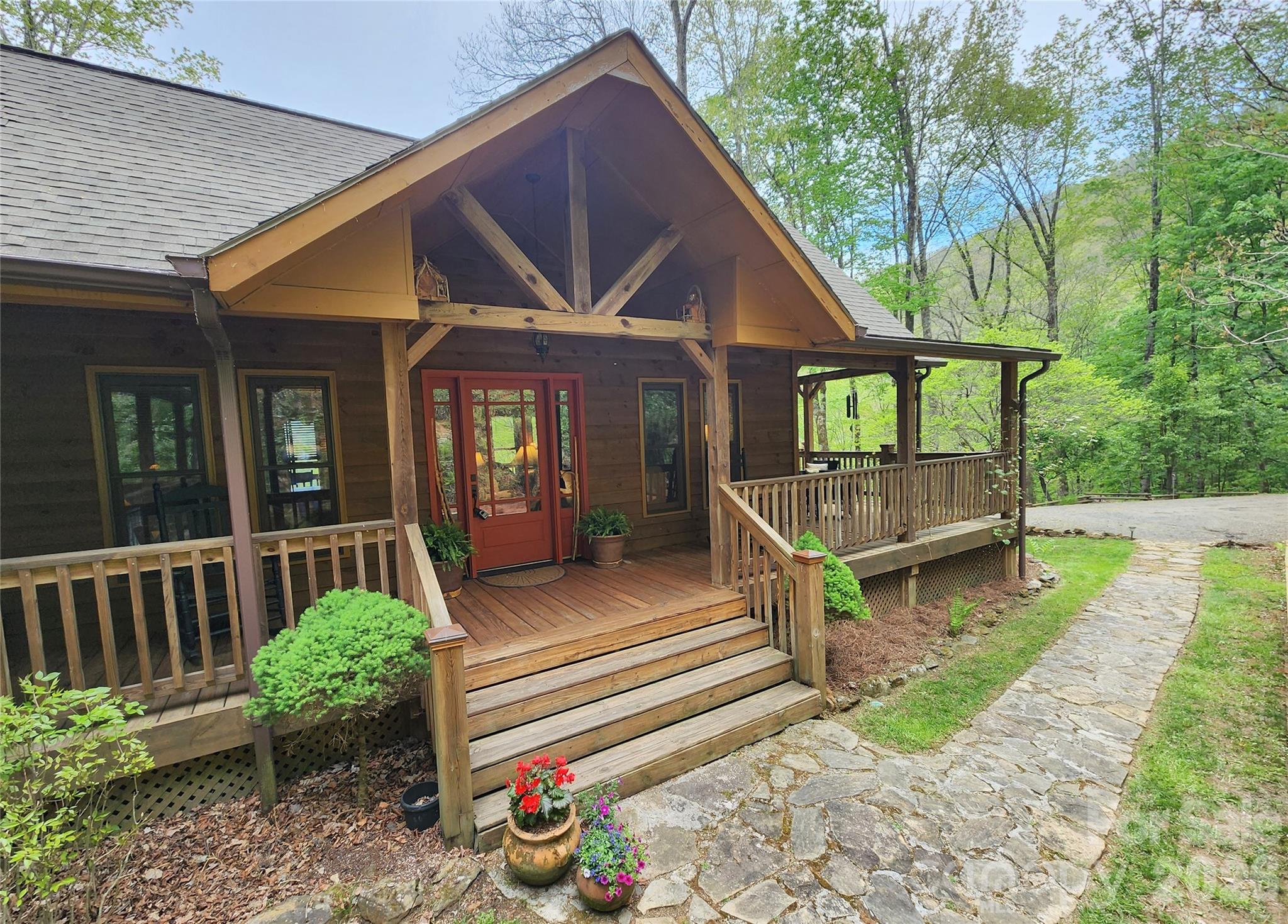 604 Croft View Drive Bakersville NC 28705