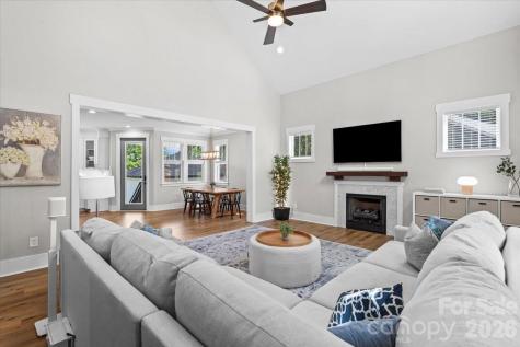 1517 Princess Place Charlotte NC 28208