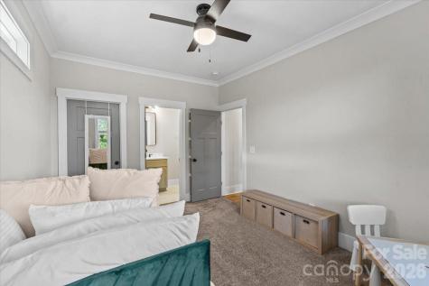 1517 Princess Place Charlotte NC 28208