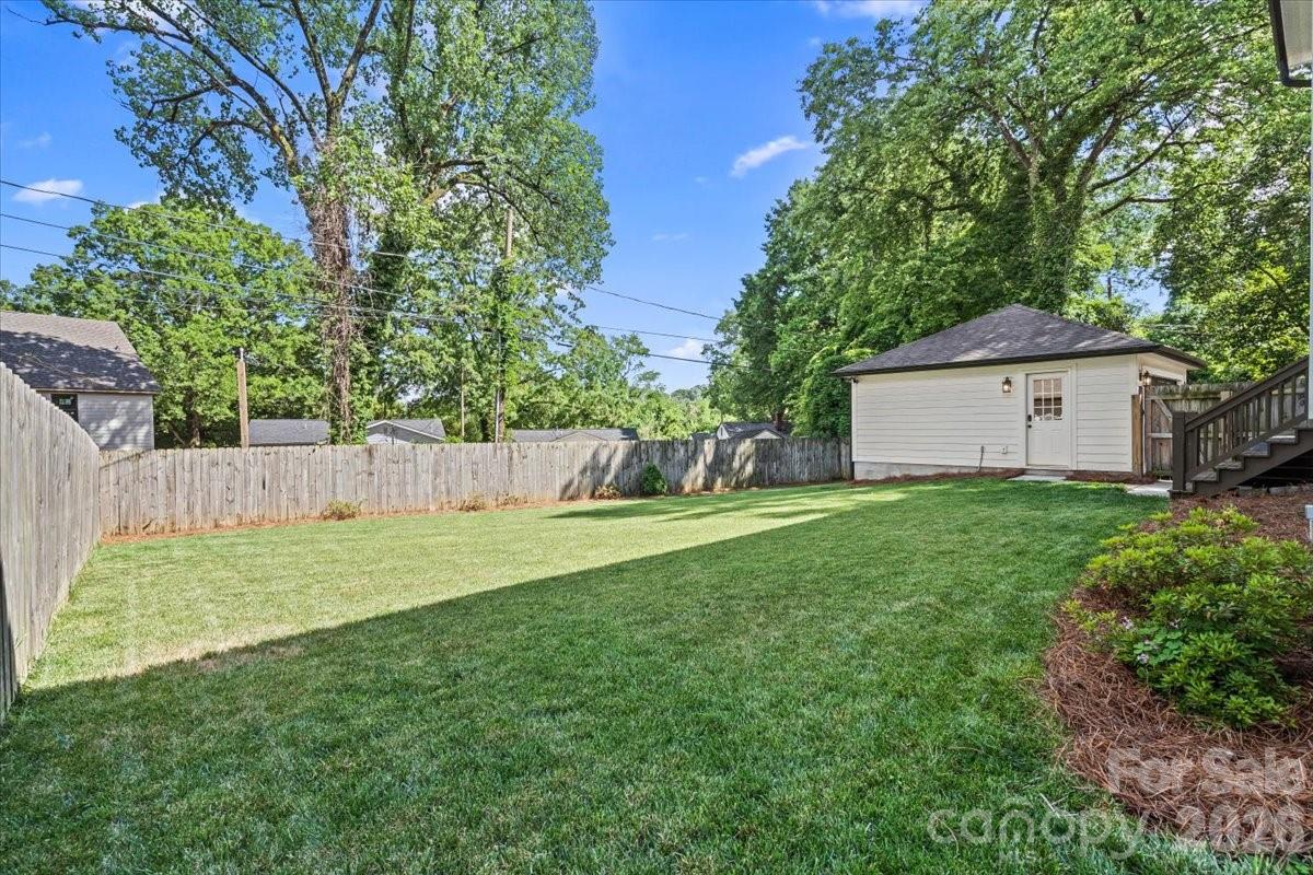 1517 Princess Place Charlotte NC 28208