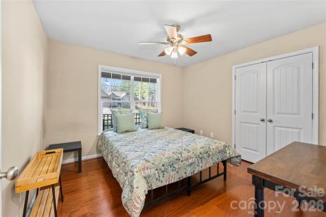 27 Pounding Mill Road Hendersonville NC 28792