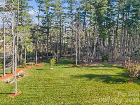 27 Pounding Mill Road Hendersonville NC 28792
