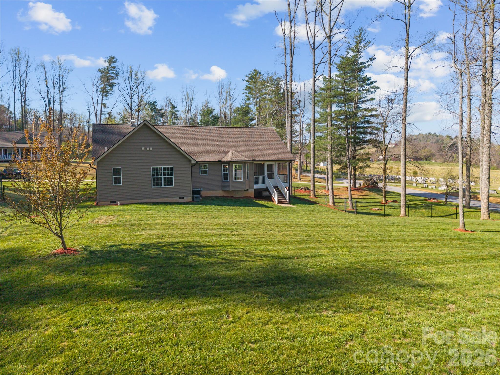27 Pounding Mill Road Hendersonville NC 28792