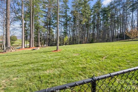 27 Pounding Mill Road Hendersonville NC 28792