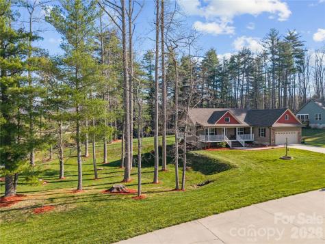 27 Pounding Mill Road Hendersonville NC 28792
