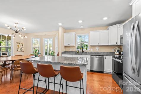 27 Pounding Mill Road Hendersonville NC 28792