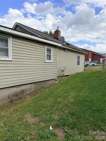 103 E Maryland Avenue Bessemer City NC 28016