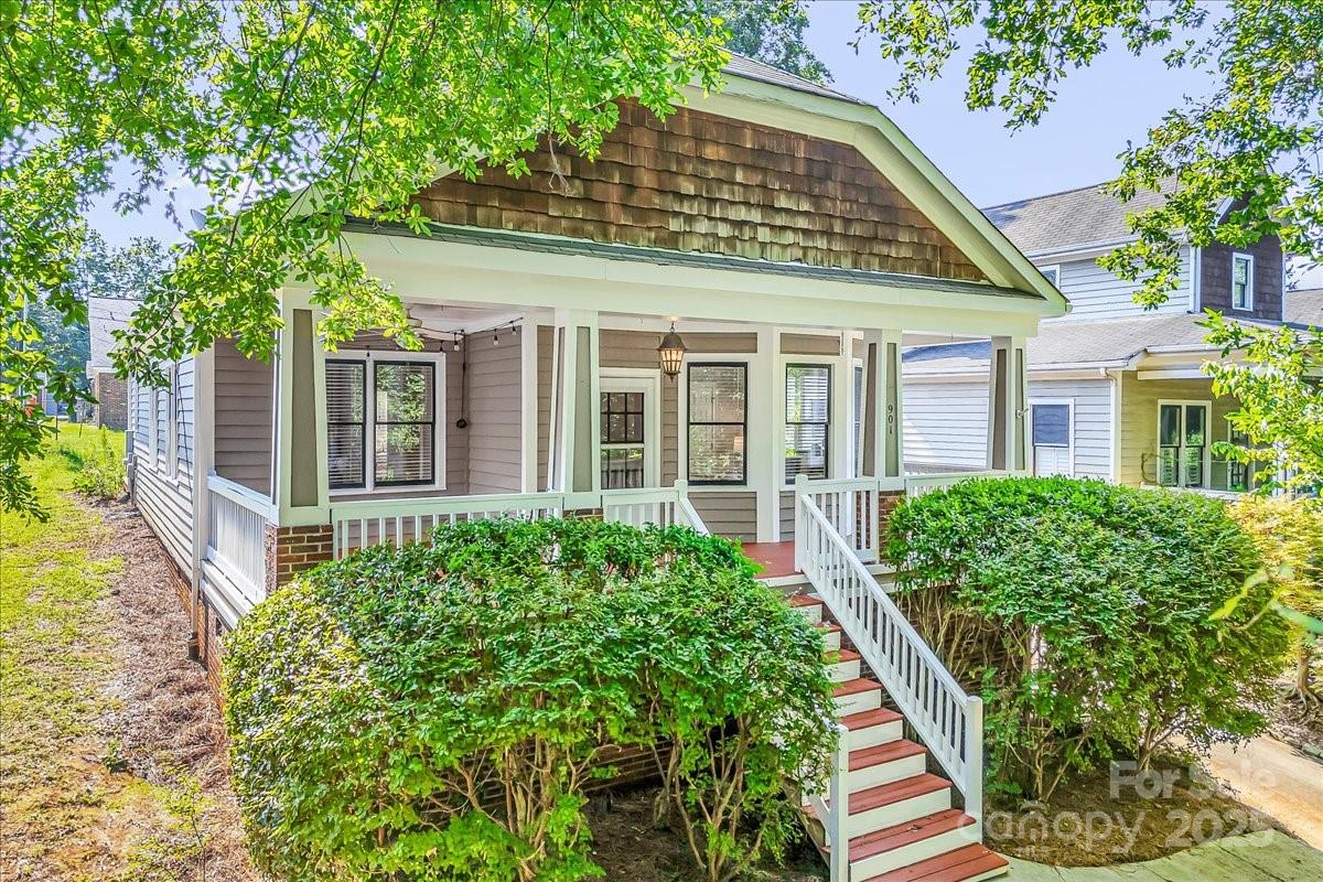 901 Woodruff Place Charlotte NC 28208