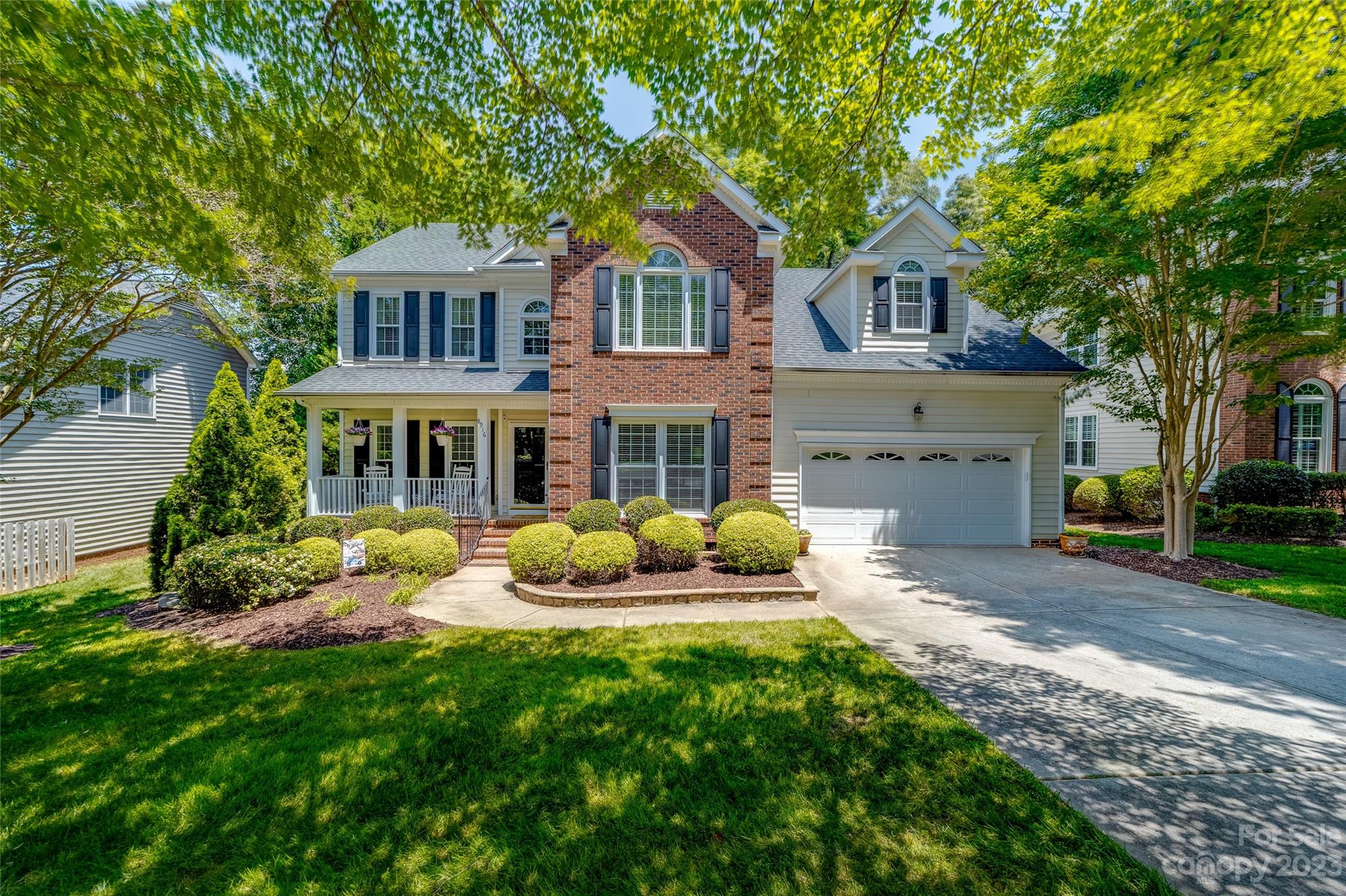 8916 Leinster Drive Charlotte NC 28277