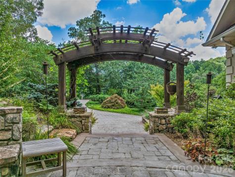 212 S Plains Drive Asheville NC 28803