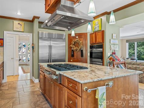 212 S Plains Drive Asheville NC 28803