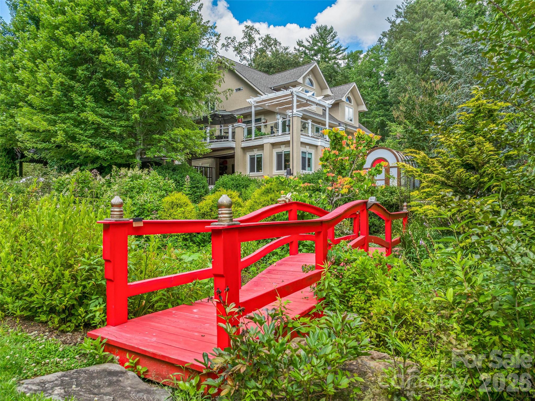 212 S Plains Drive Asheville NC 28803