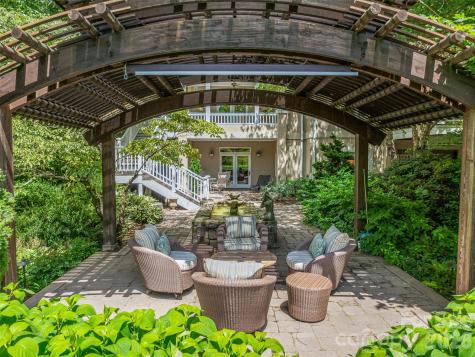 212 S Plains Drive Asheville NC 28803