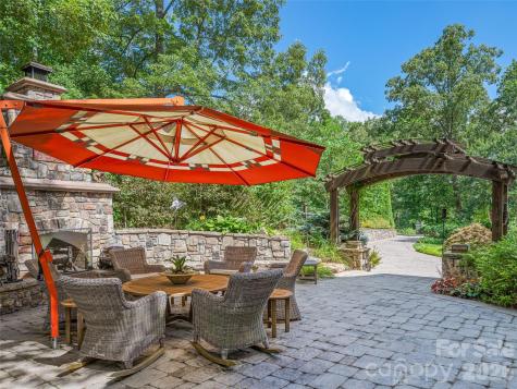 212 S Plains Drive Asheville NC 28803