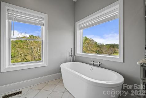 64 Water Hill Way Fletcher NC 28732