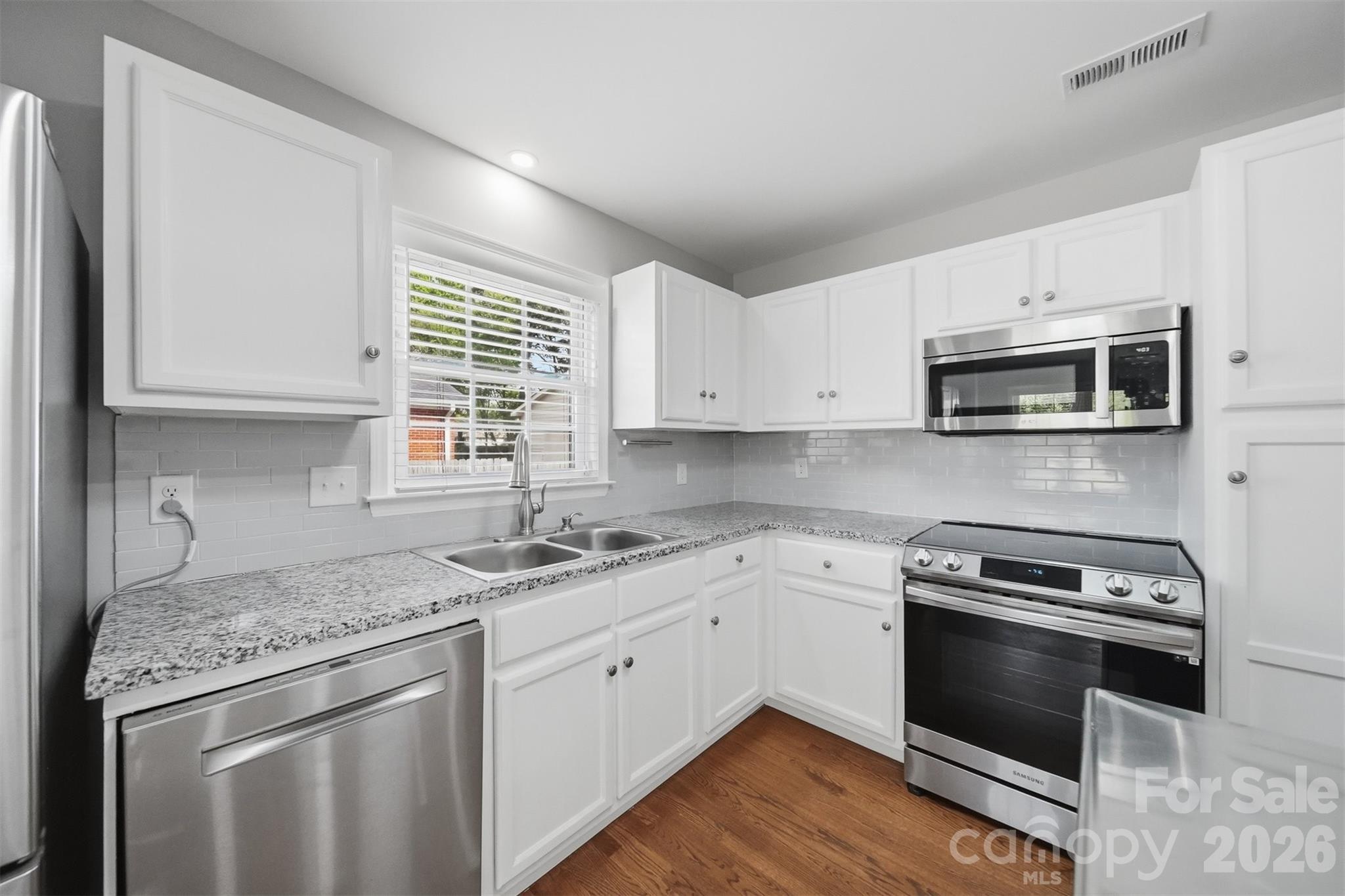 4809 Brooktree Drive Charlotte NC 28208
