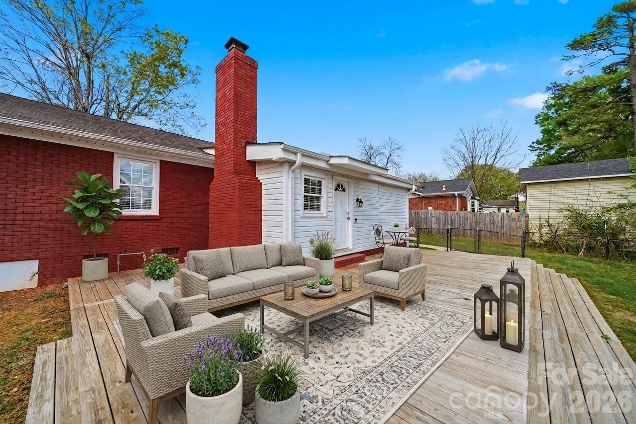 4809 Brooktree Drive Charlotte NC 28208