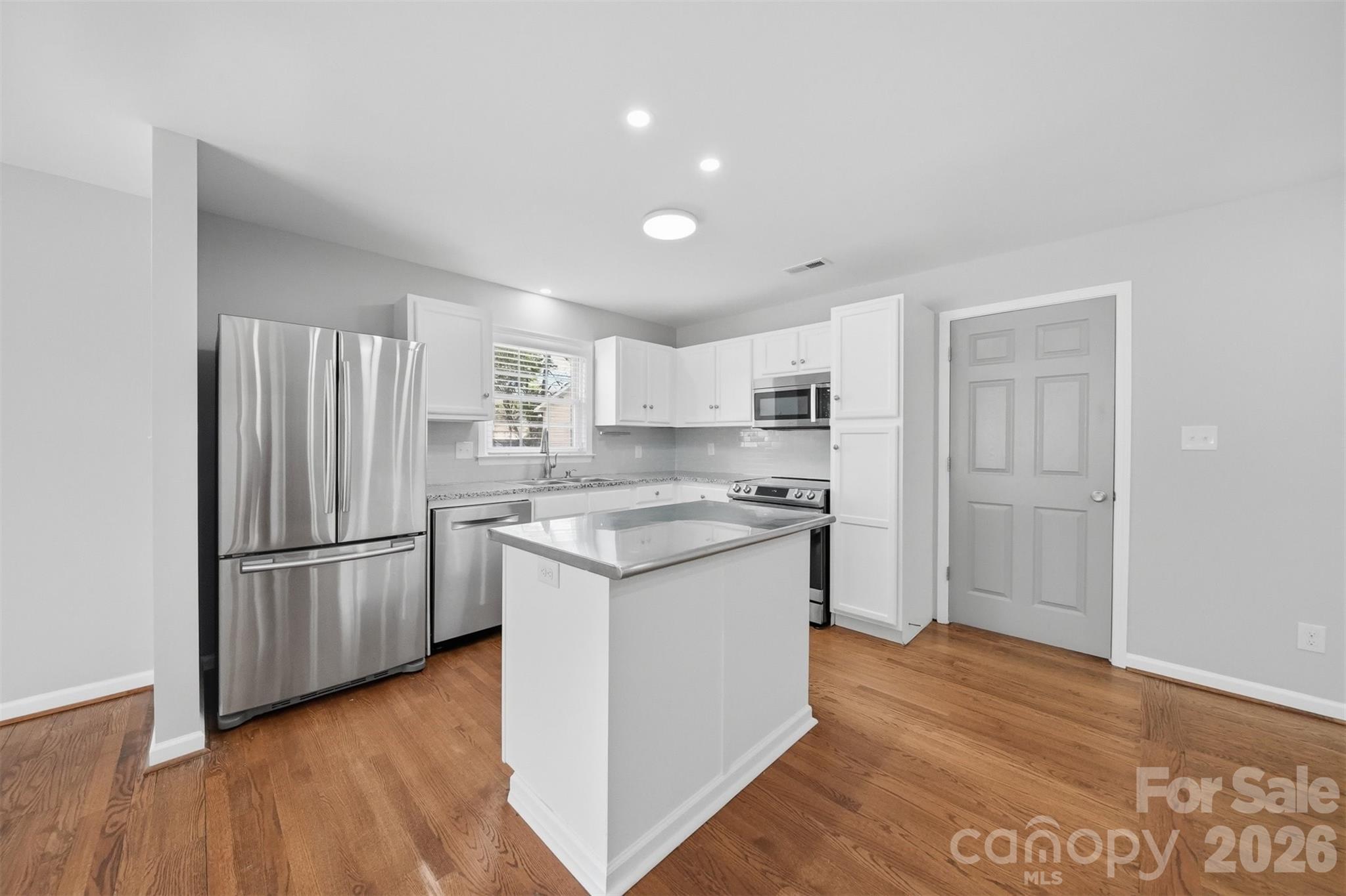 4809 Brooktree Drive Charlotte NC 28208