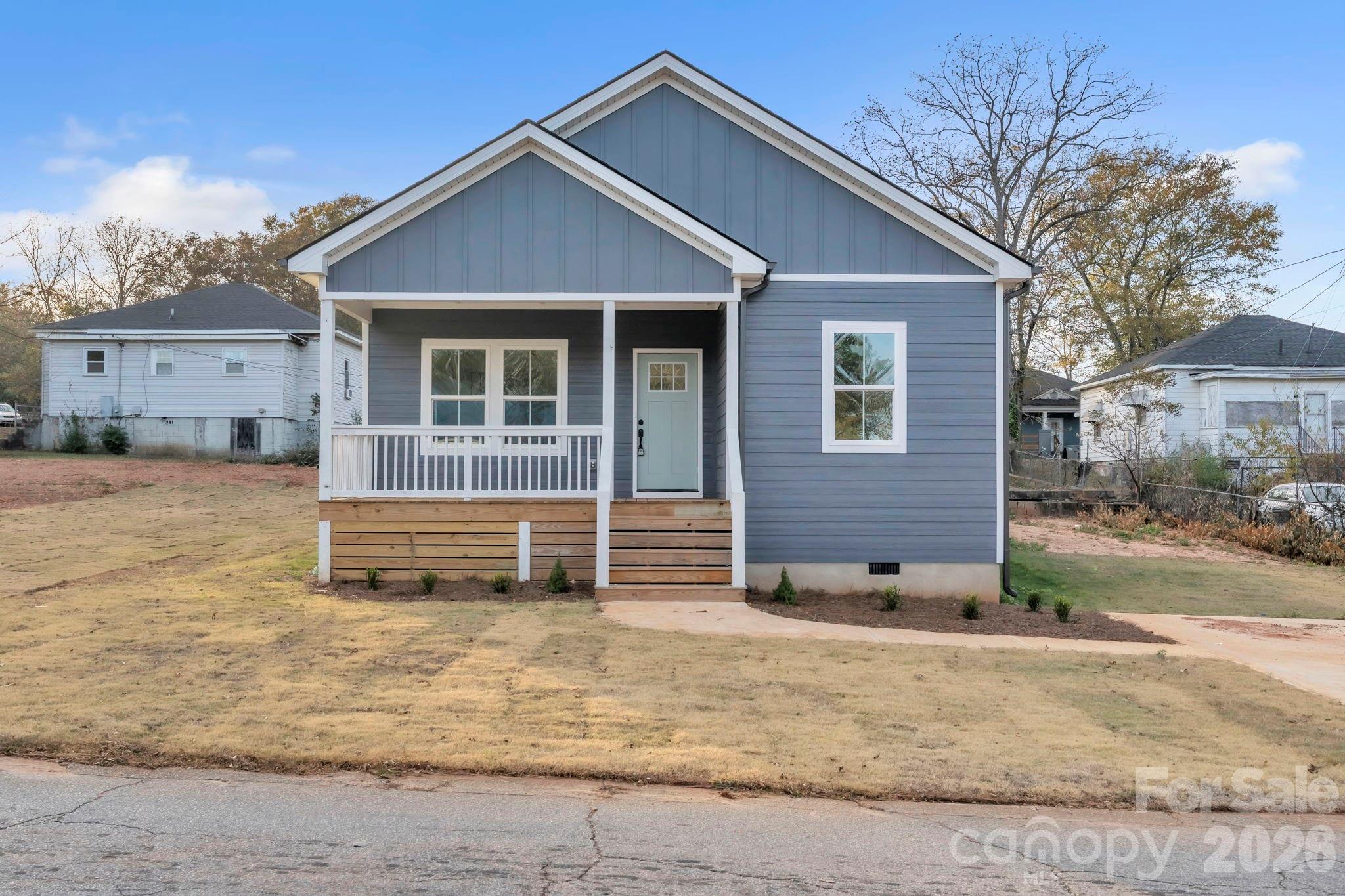54 3rd Avenue Greenville SC 29611