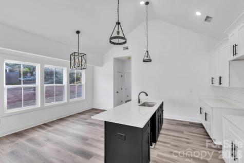 54 3rd Avenue Greenville SC 29611