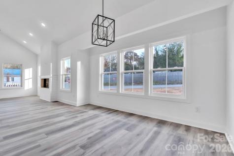 54 3rd Avenue Greenville SC 29611