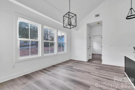 54 3rd Avenue Greenville SC 29611