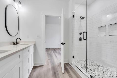 54 3rd Avenue Greenville SC 29611