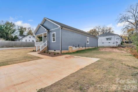 54 3rd Avenue Greenville SC 29611