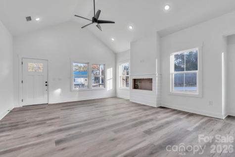 54 3rd Avenue Greenville SC 29611