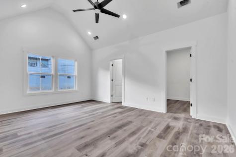 54 3rd Avenue Greenville SC 29611